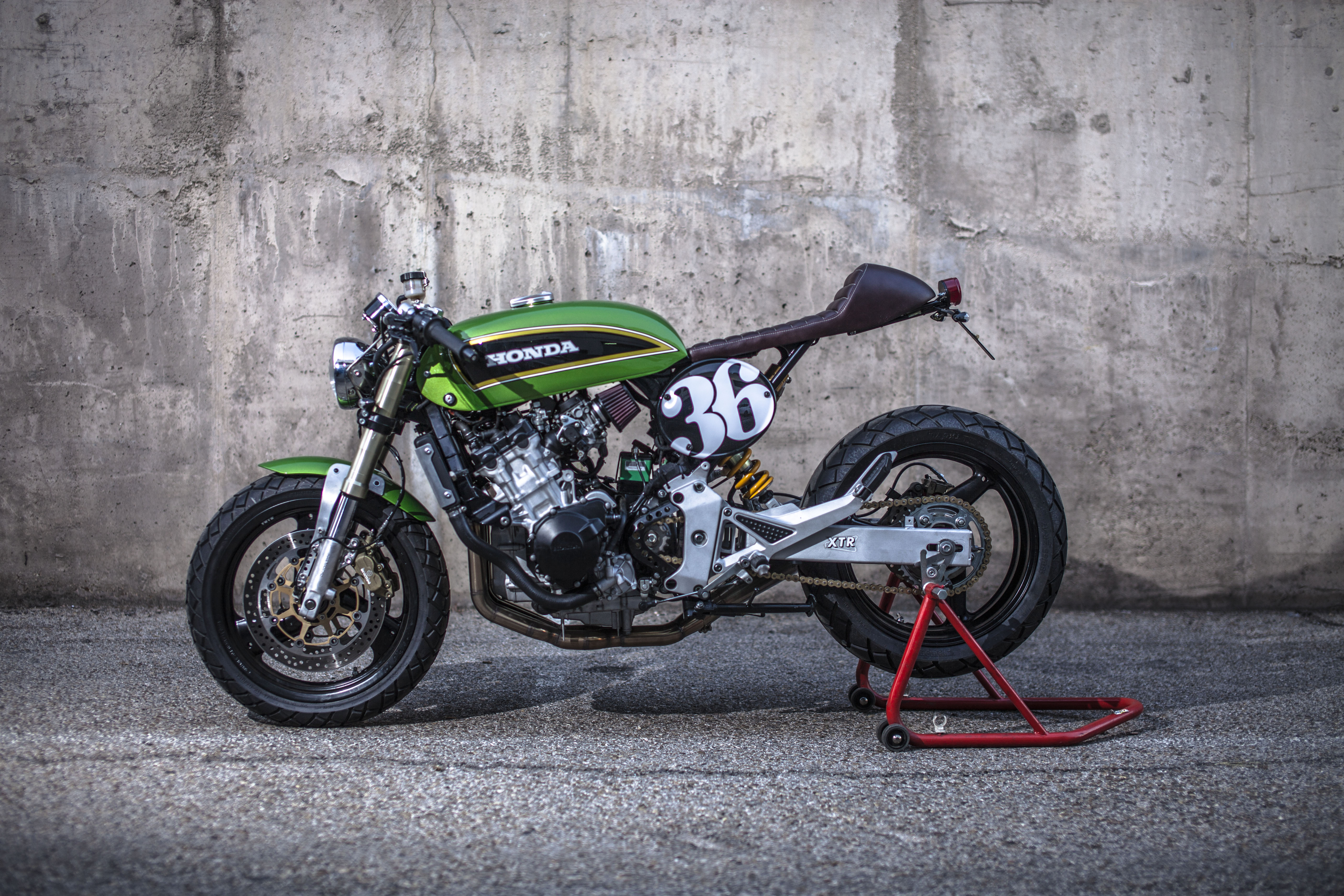 CB600 Cafe Racer by XTR Pepo