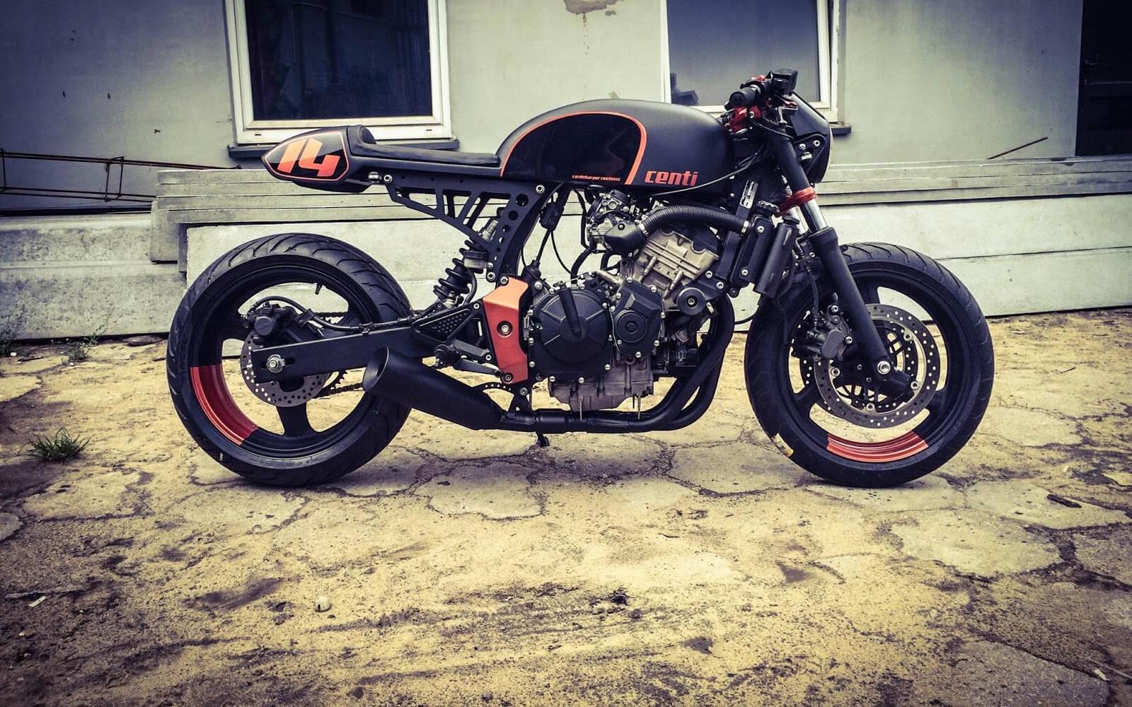 Honda Hornet CB600 by Cardsharper Customs