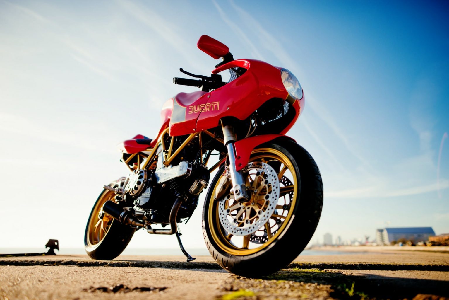 Ducati 750SS "Tribute" by Unik Edition