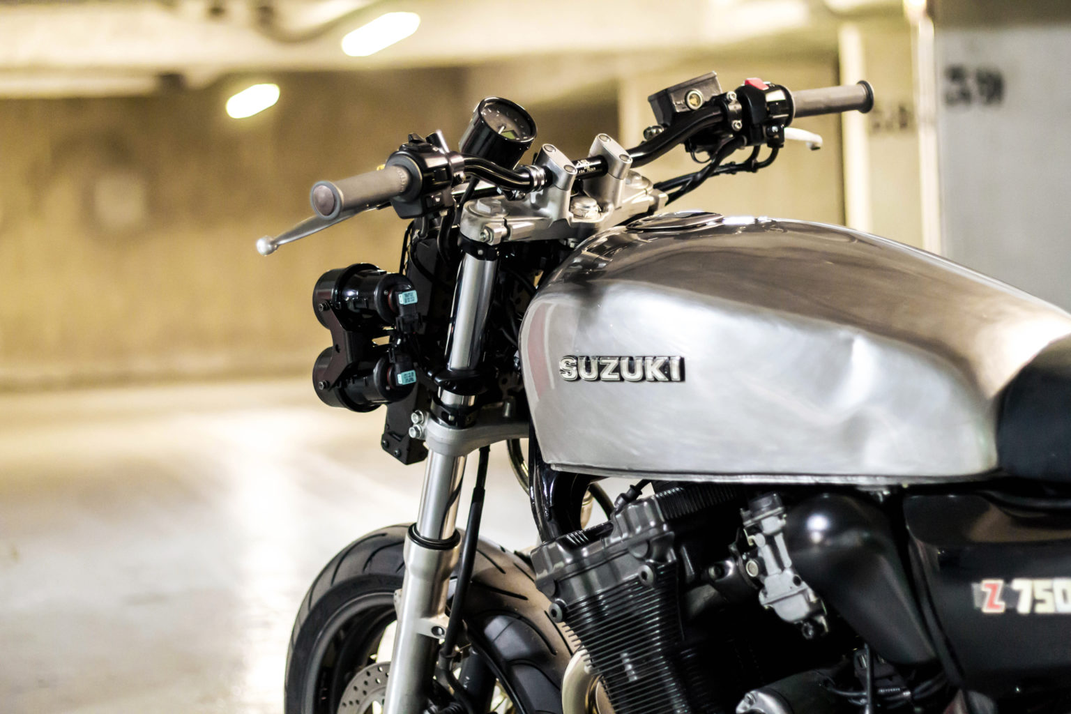 Suzuki GSX750 Inazuma "Zumax" by Banb Motorcycles