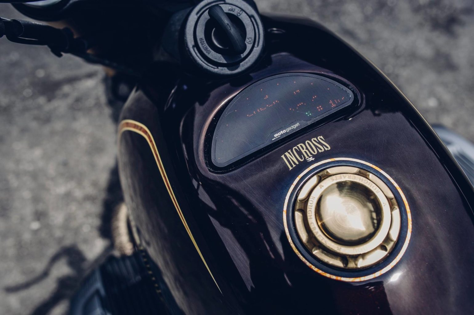 BMW R NineT "Snickers" by Onehandmade