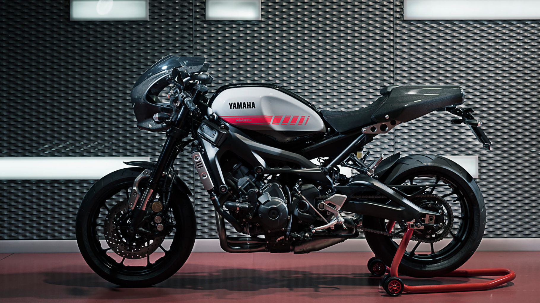 XSR900 "Abarth" by... Yamaha